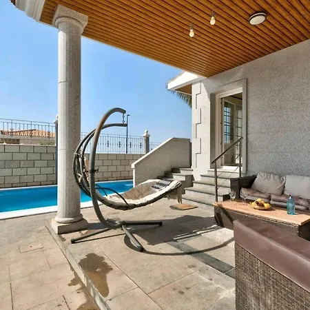 וילה Playa La Arena Beach 12 Pers *
